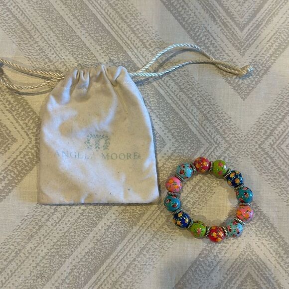 Angela Moore Women’s Multi Color Floral 14mm Beaded Bracelet - Picture 1 of 4